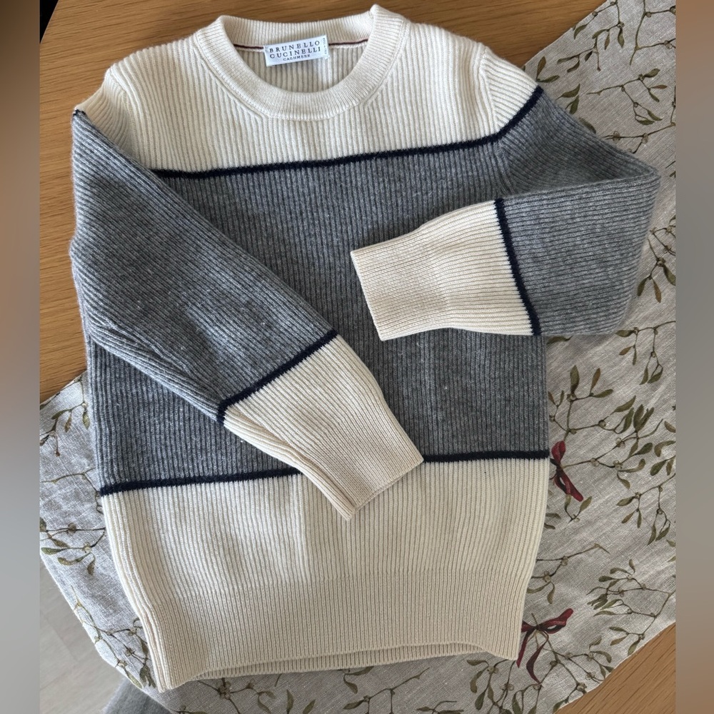 100% Cashmere Brunello Cucinelli Sweater - perfect condition